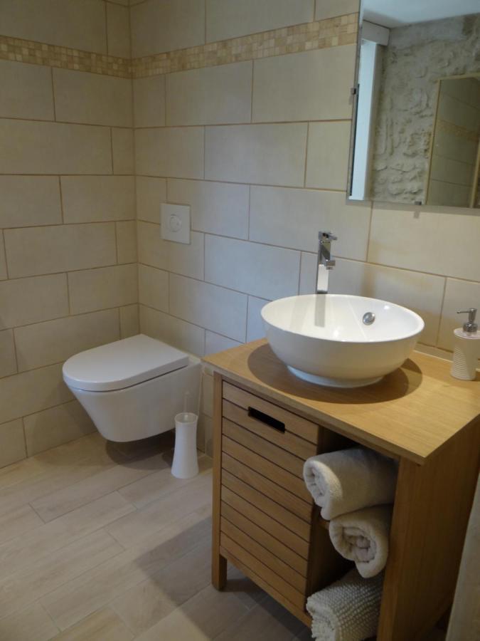 Les Marguerites Bed & Breakfast Champdolent ภายนอก รูปภาพ