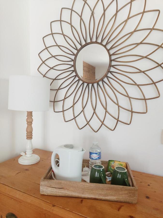 Les Marguerites Bed & Breakfast Champdolent ห้อง รูปภาพ